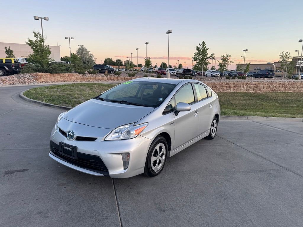 Used 2015 Toyota Prius Two FWD image 3