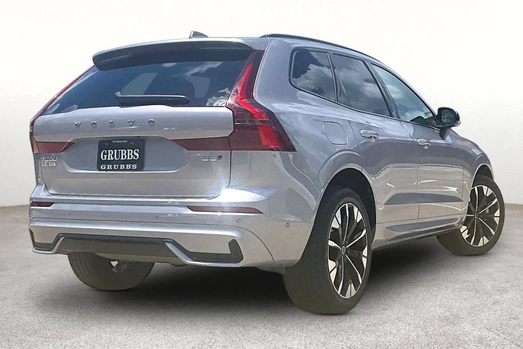 Certified 2026 Volvo XC60 B5 Plus AWD/4WD image 2