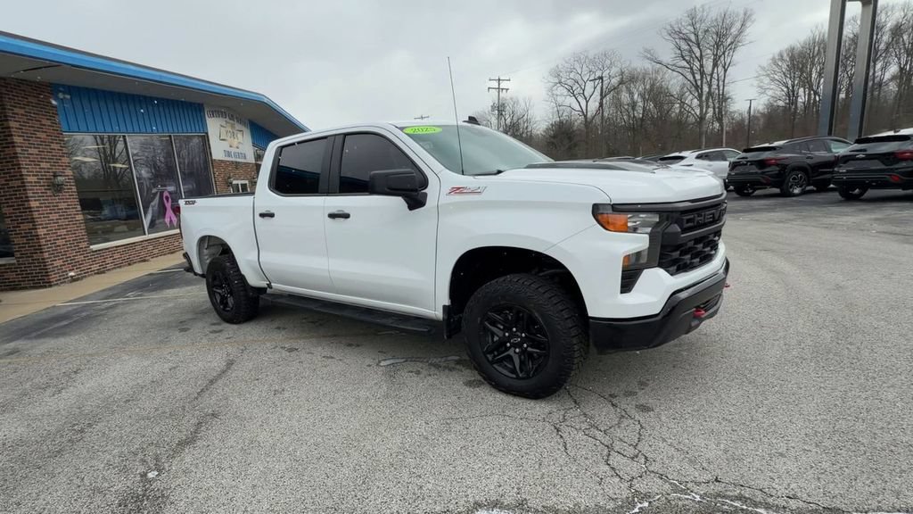 Used 2025 Chevrolet Silverado 1500 Custom Trail Boss AWD/4WD image 2