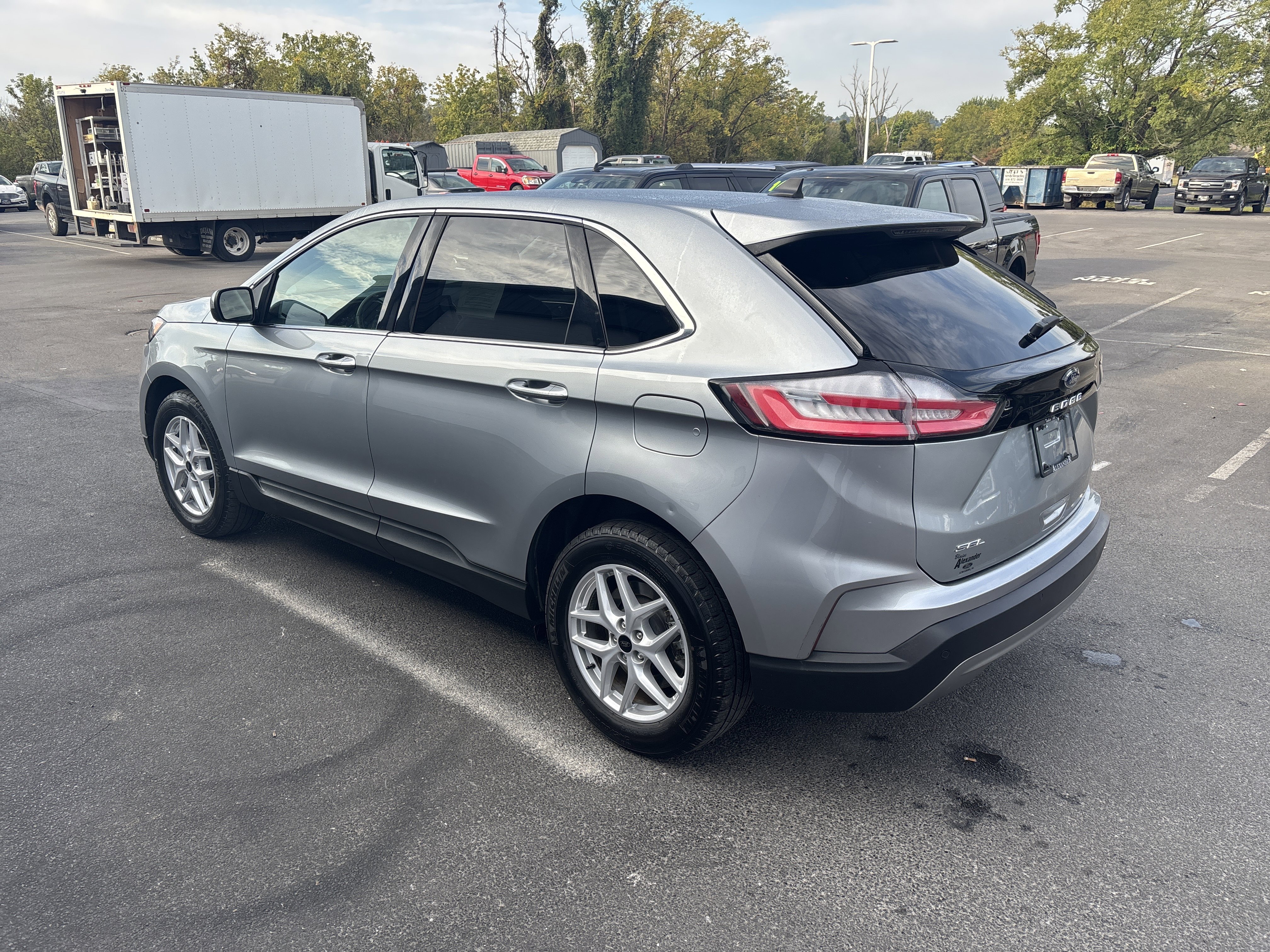 Used 2024 Ford Edge SEL image 6
