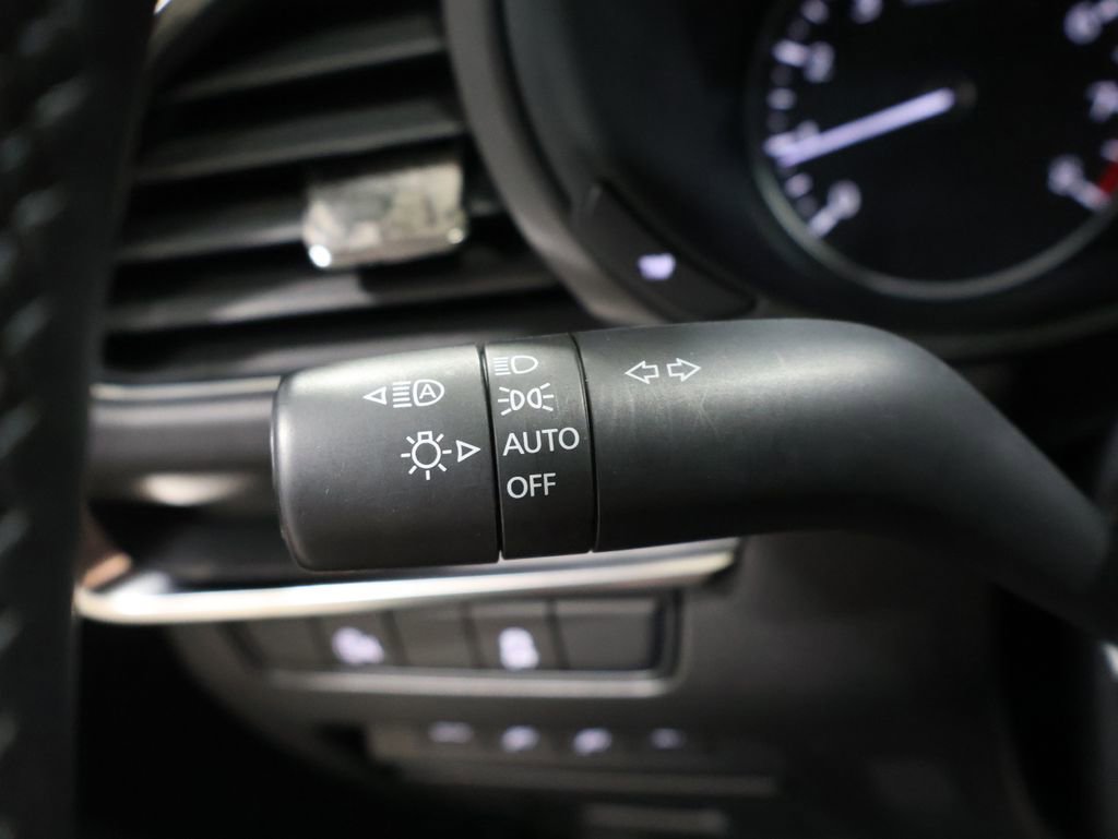 Used 2025 MAZDA MAZDA3 s image 37