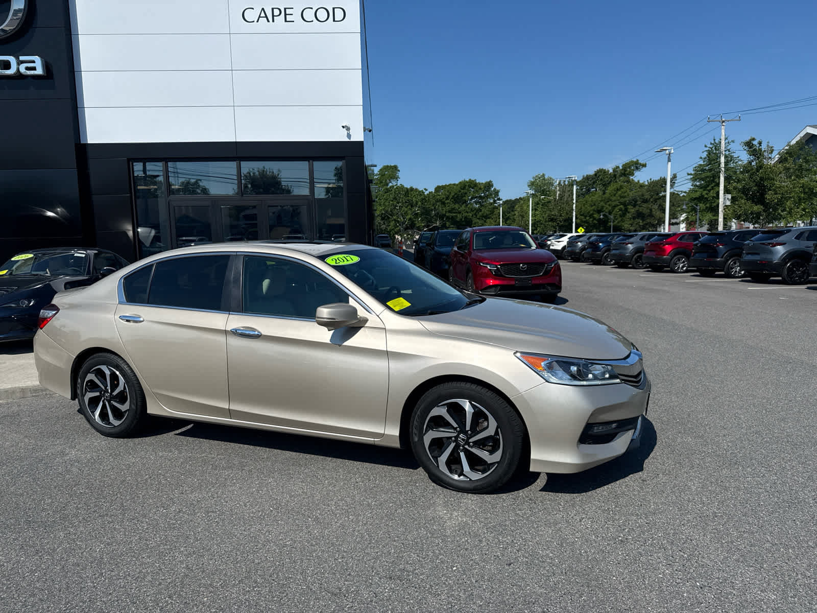 Used 2017 Honda Accord EX-L image 3
