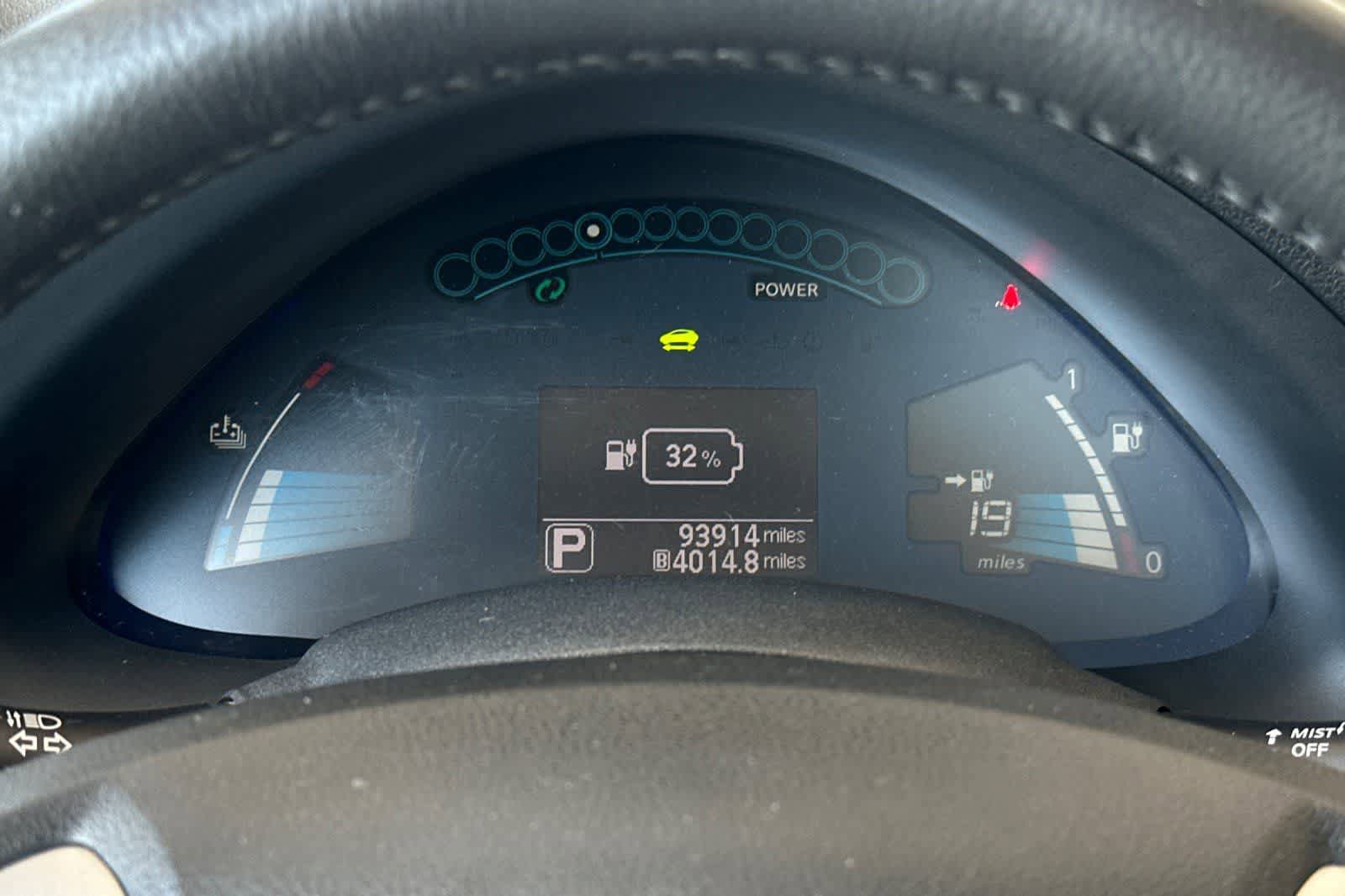 Used 2015 Nissan Leaf S w/ Charge Package FWD image 27
