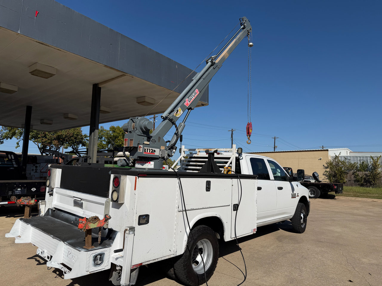 Used 2018 RAM 3500 Tradesman w/ Chrome Appearance Group image 23
