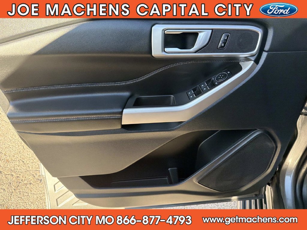 Used 2023 Ford Explorer XLT w/ Class IV Trailer Tow Package AWD/4WD image 16