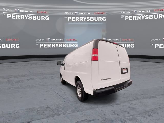 Used 2016 Chevrolet Express 2500 RWD image 6