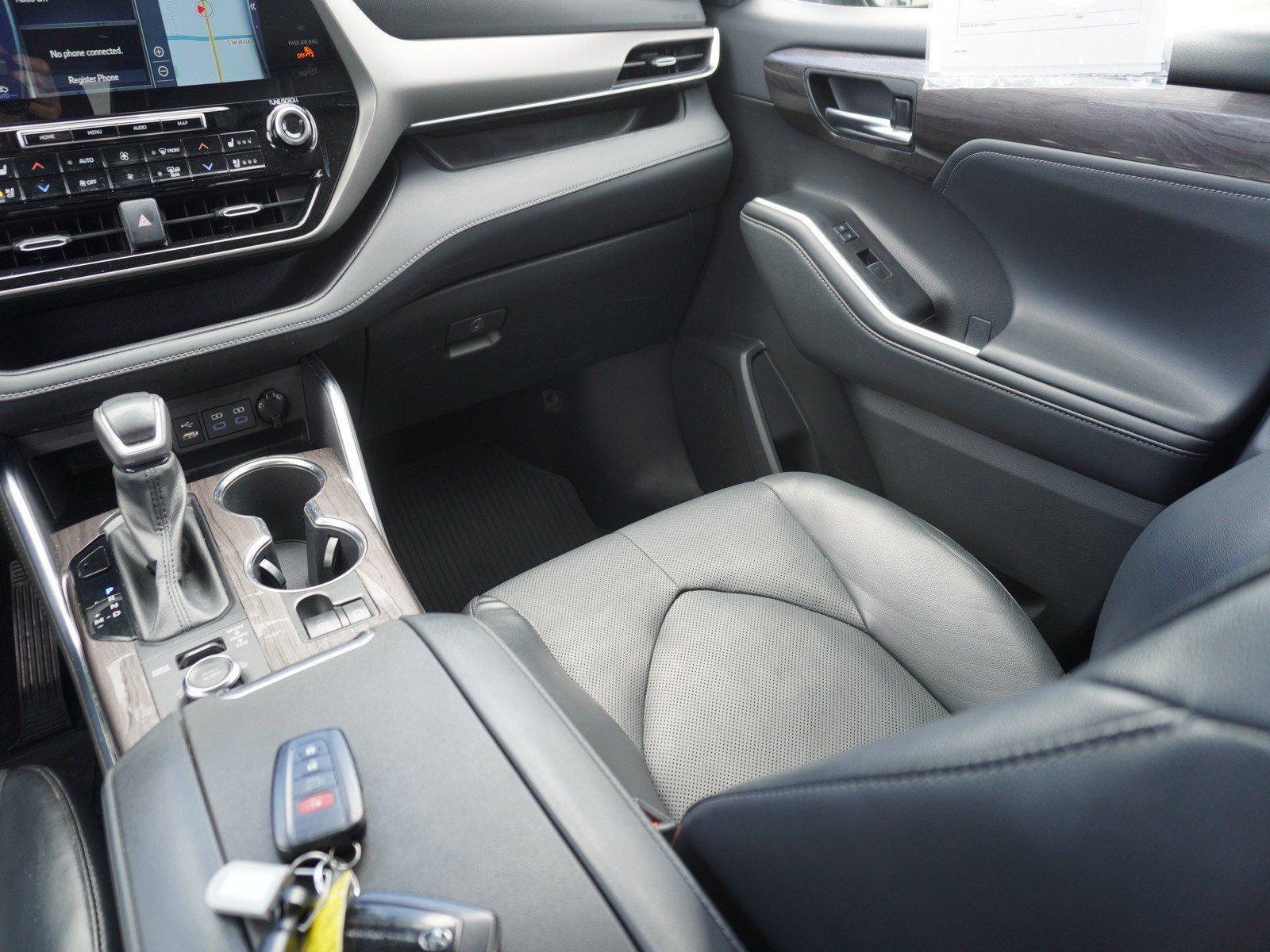 Used 2022 Toyota Highlander Limited AWD/4WD image 19