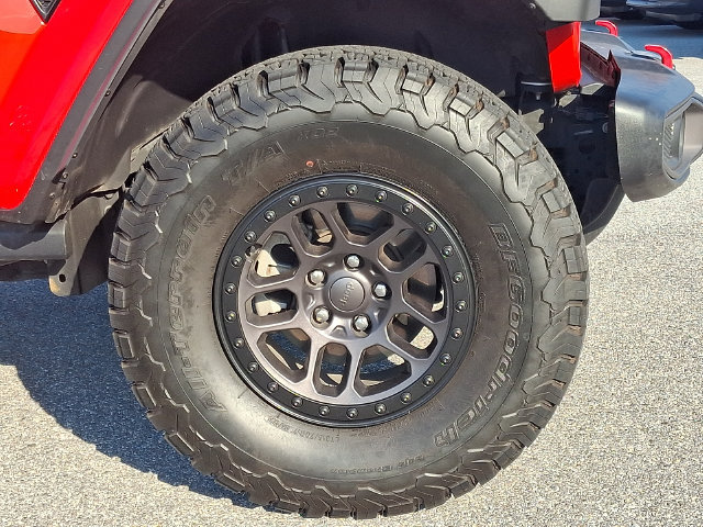 Used 2022 Jeep Wrangler Unlimited Rubicon w/ Xtreme Recon 35" Tire Package AWD/4WD image 8