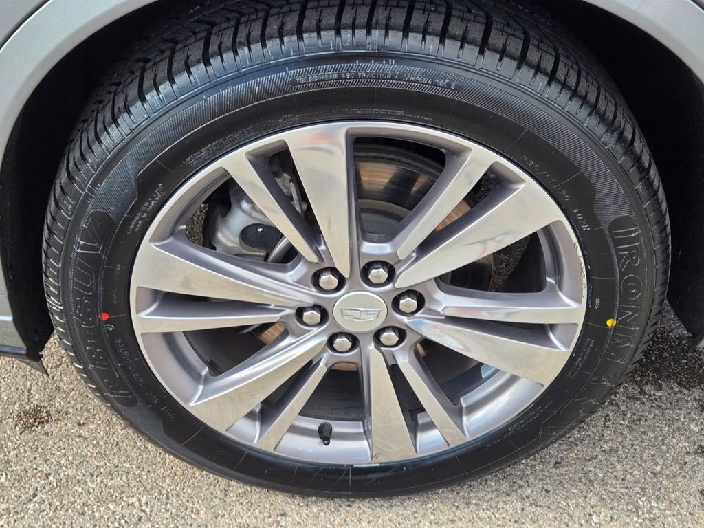 Used 2024 Cadillac XT6 Premium Luxury AWD/4WD image 7