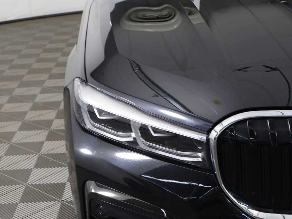 Used 2021 BMW 750i xDrive w/ M Sport Package AWD/4WD image 18