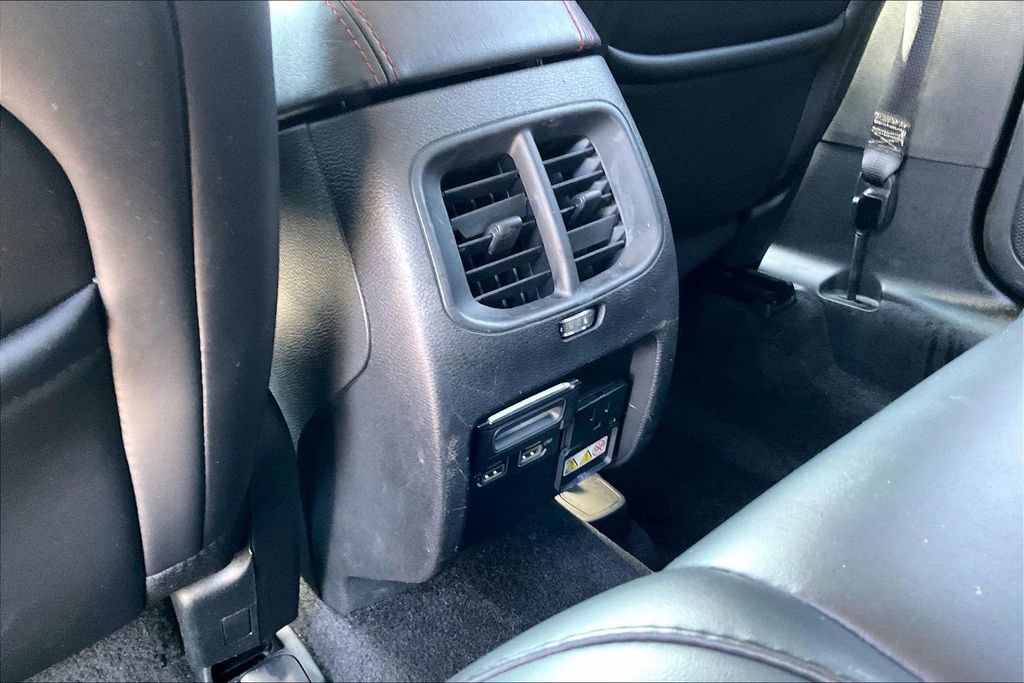 Used 2019 Jeep Cherokee Trailhawk AWD/4WD image 11