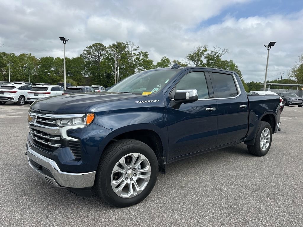 Used 2022 Chevrolet Silverado 1500 LTZ w/ LTZ Convenience Package II image 1
