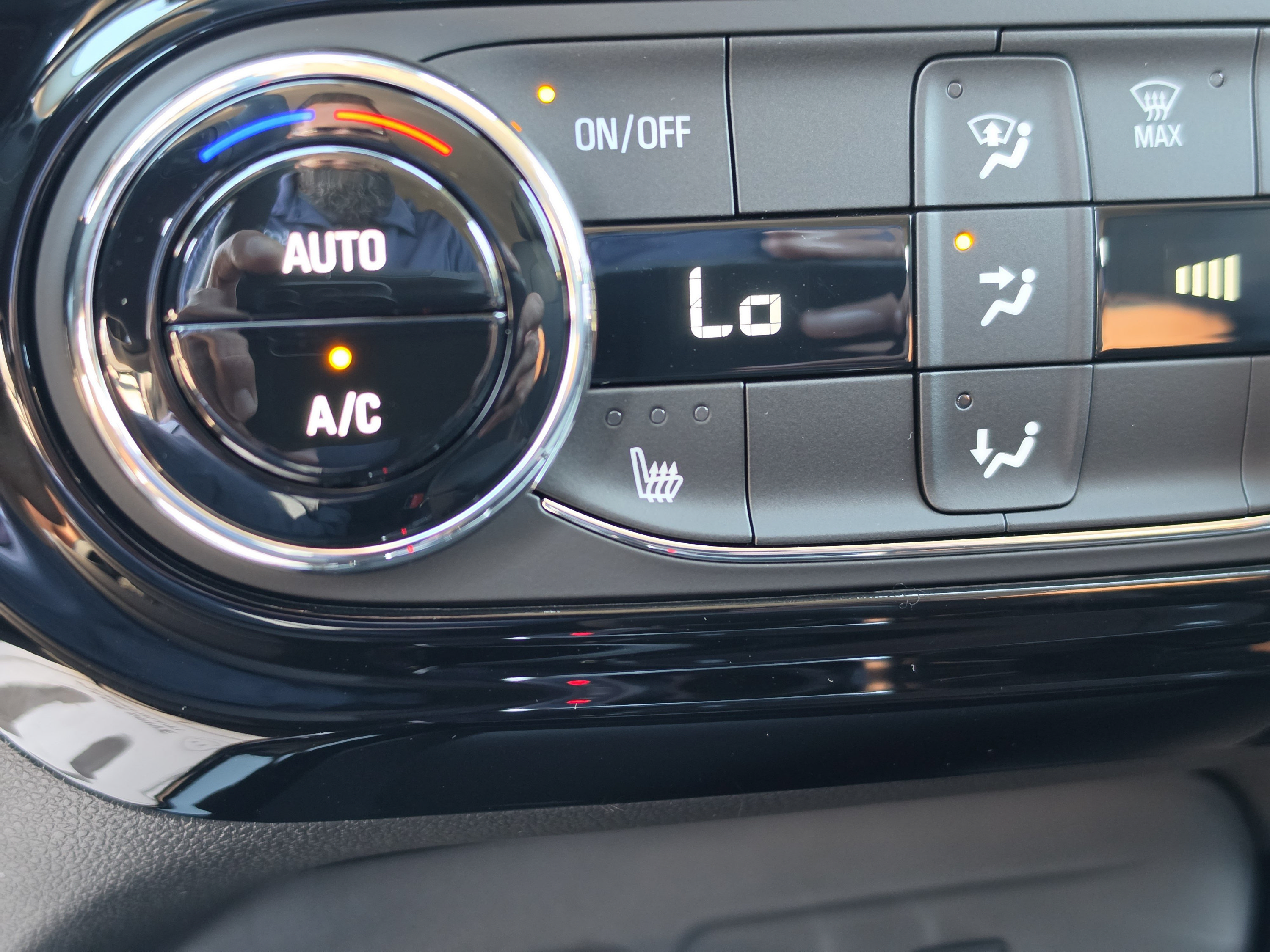 New 2026 Chevrolet Trax LT w/ Driver Confidence Package FWD image 29