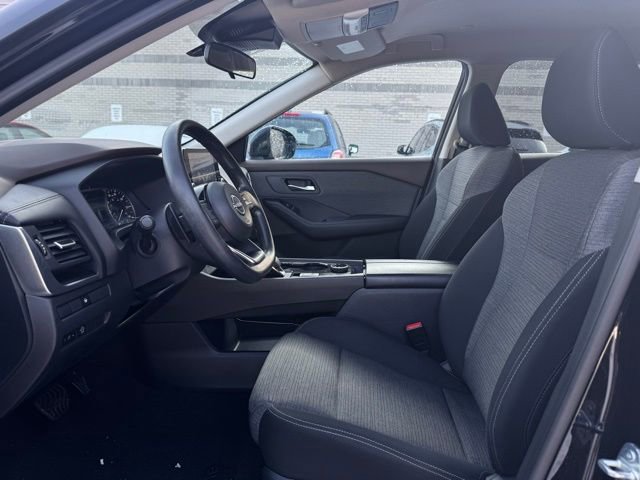 Used 2023 Nissan Rogue SV image 16