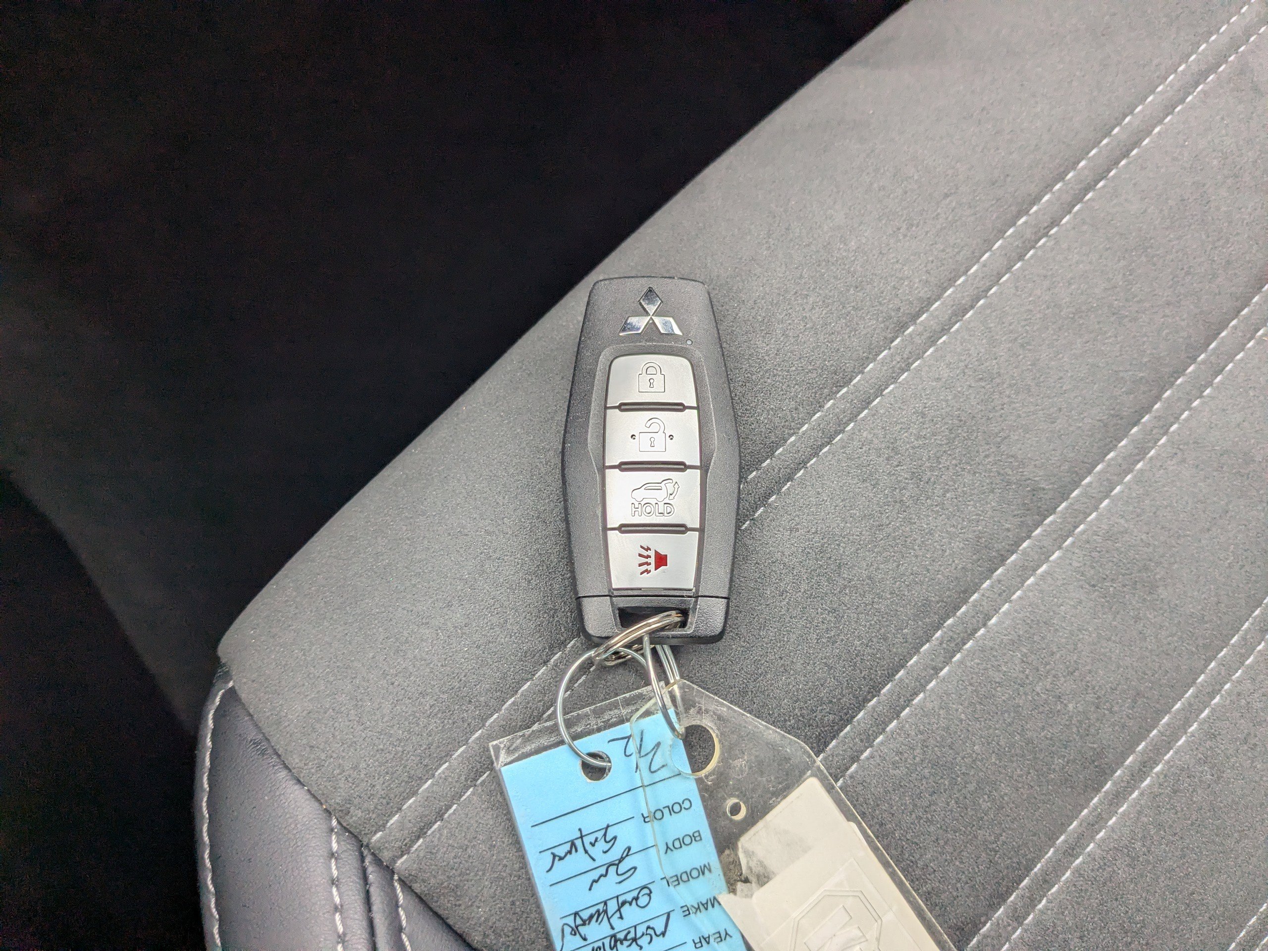 Used 2023 Mitsubishi Outlander SE image 34