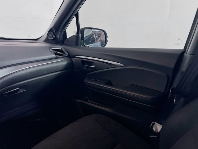 Used 2022 Honda Pilot Sport image 18