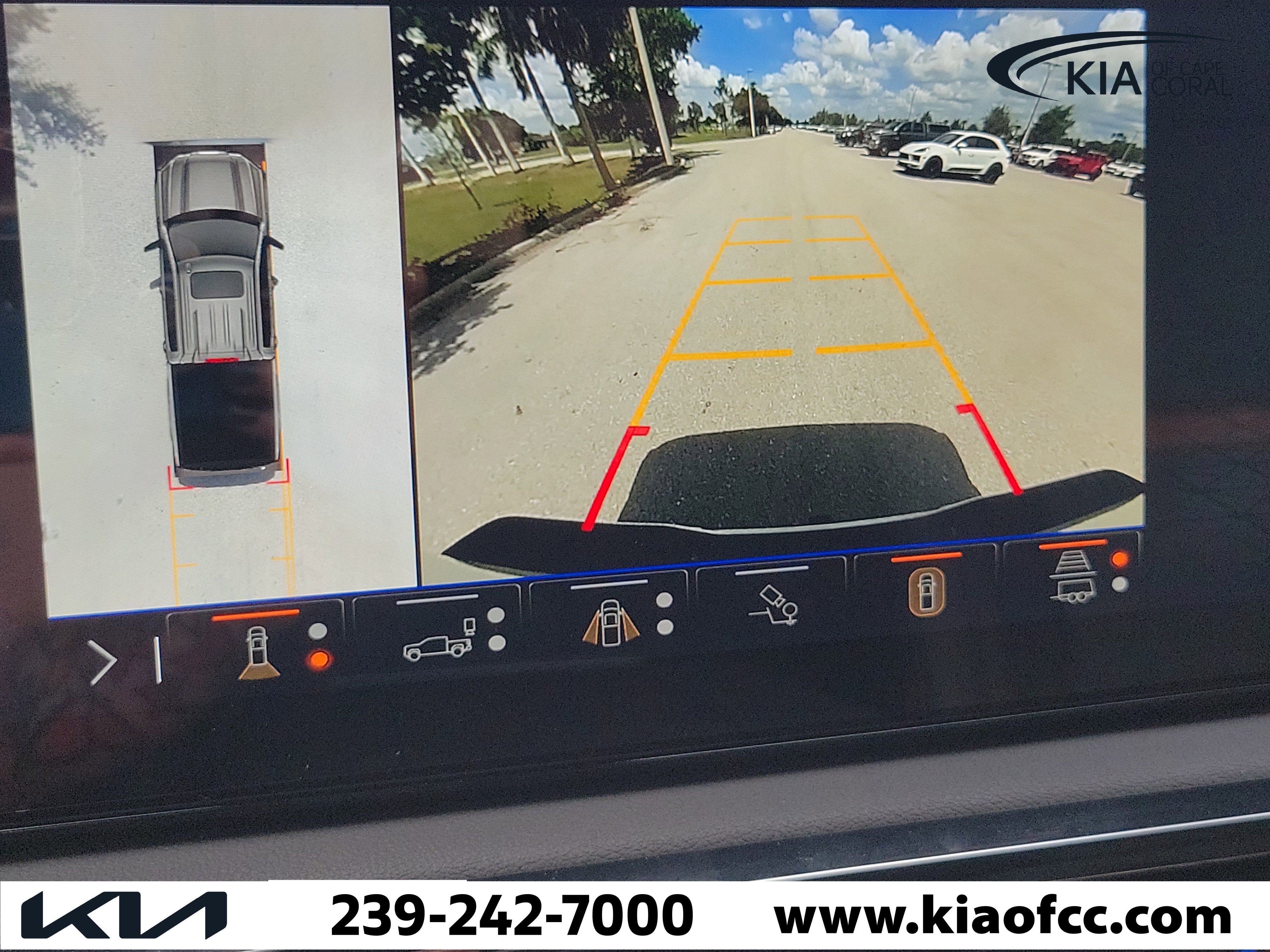Used 2025 GMC Sierra 1500 AT4 w/ AT4 Premium Package AWD/4WD image 23