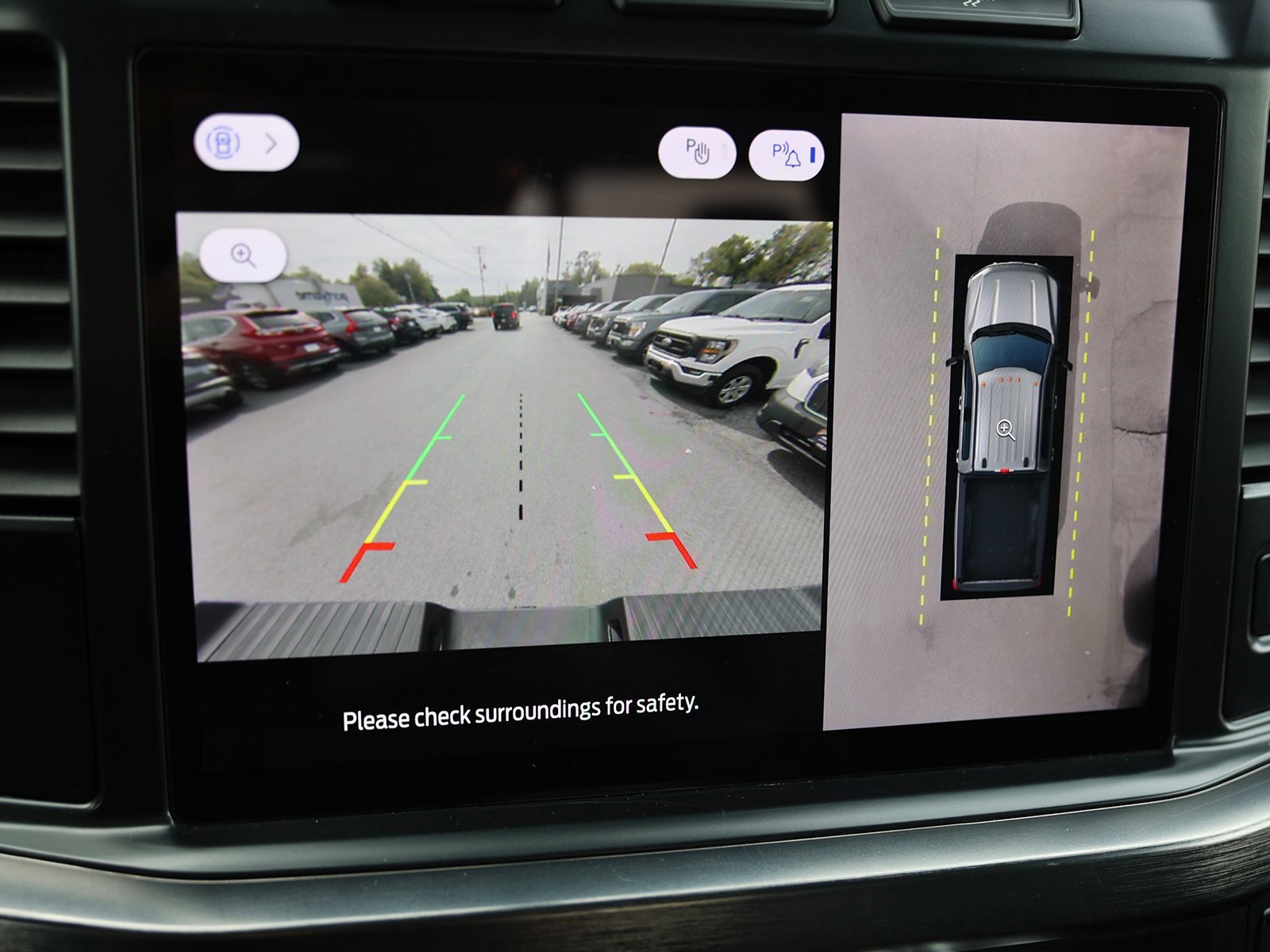 Certified 2024 Ford F250 Lariat image 25