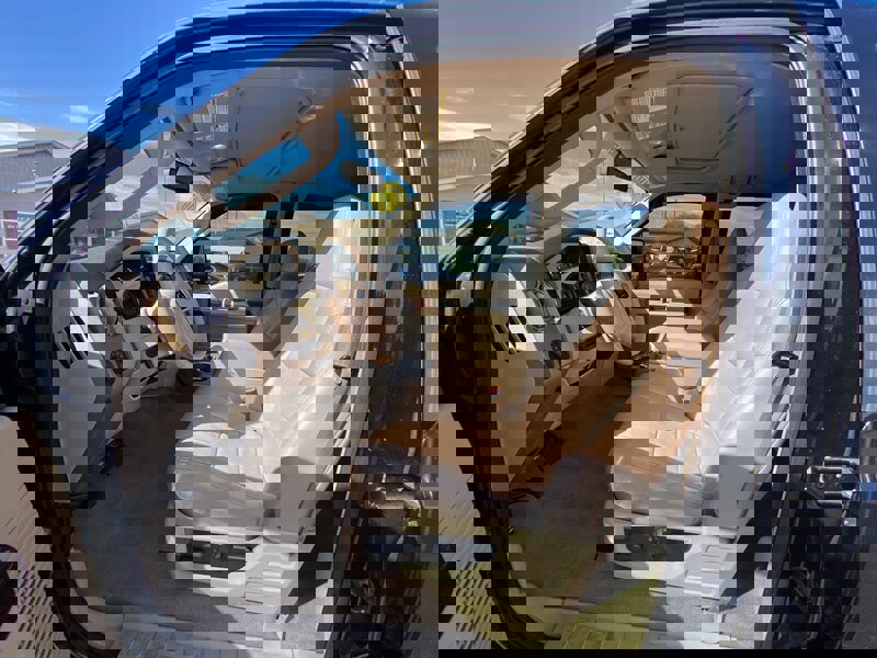 Used 2010 Ford F250 Lariat image 26