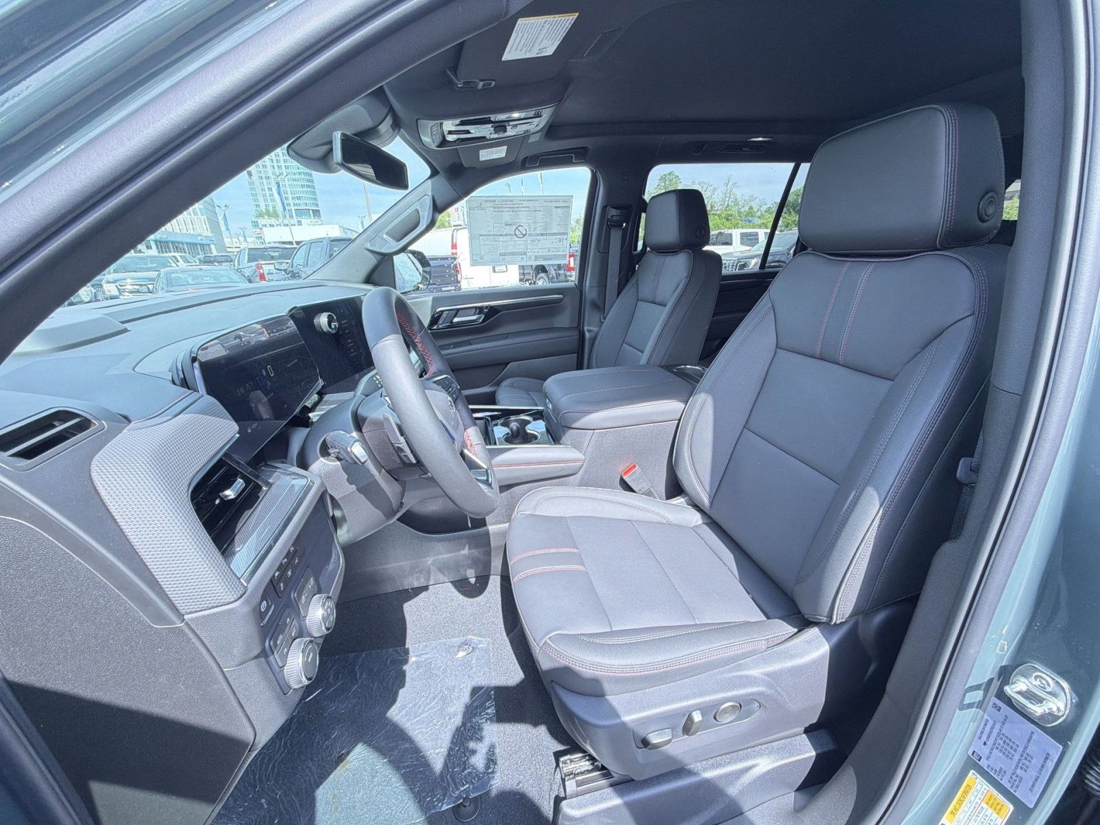 New 2026 Chevrolet Suburban RST AWD/4WD image 13