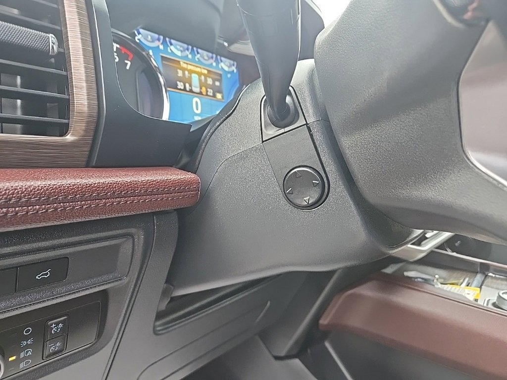 Used 2023 Ford Expedition Max Limited image 15