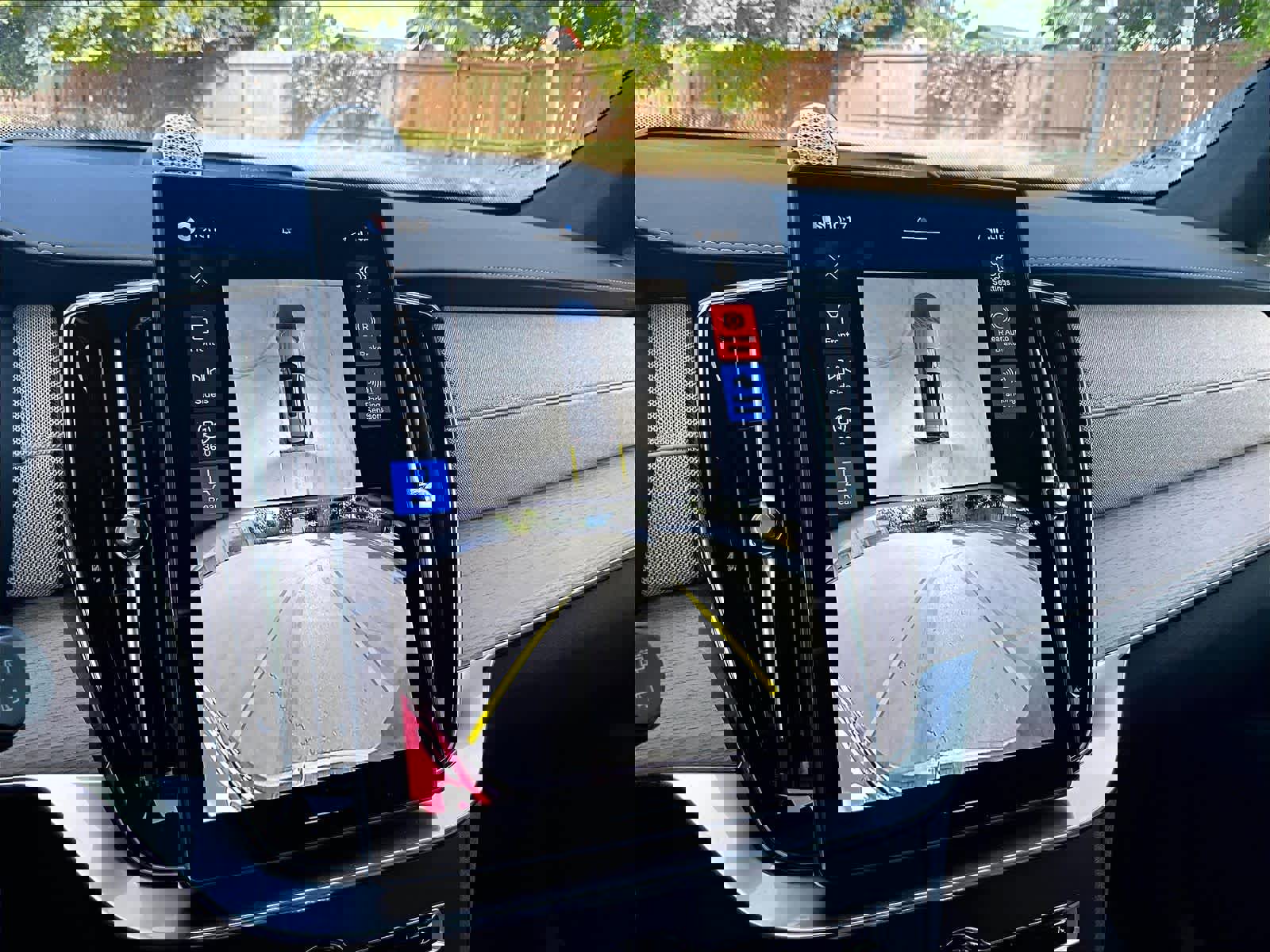 Used 2026 Volvo XC90 T8 Ultra w/ Lounge Package image 24