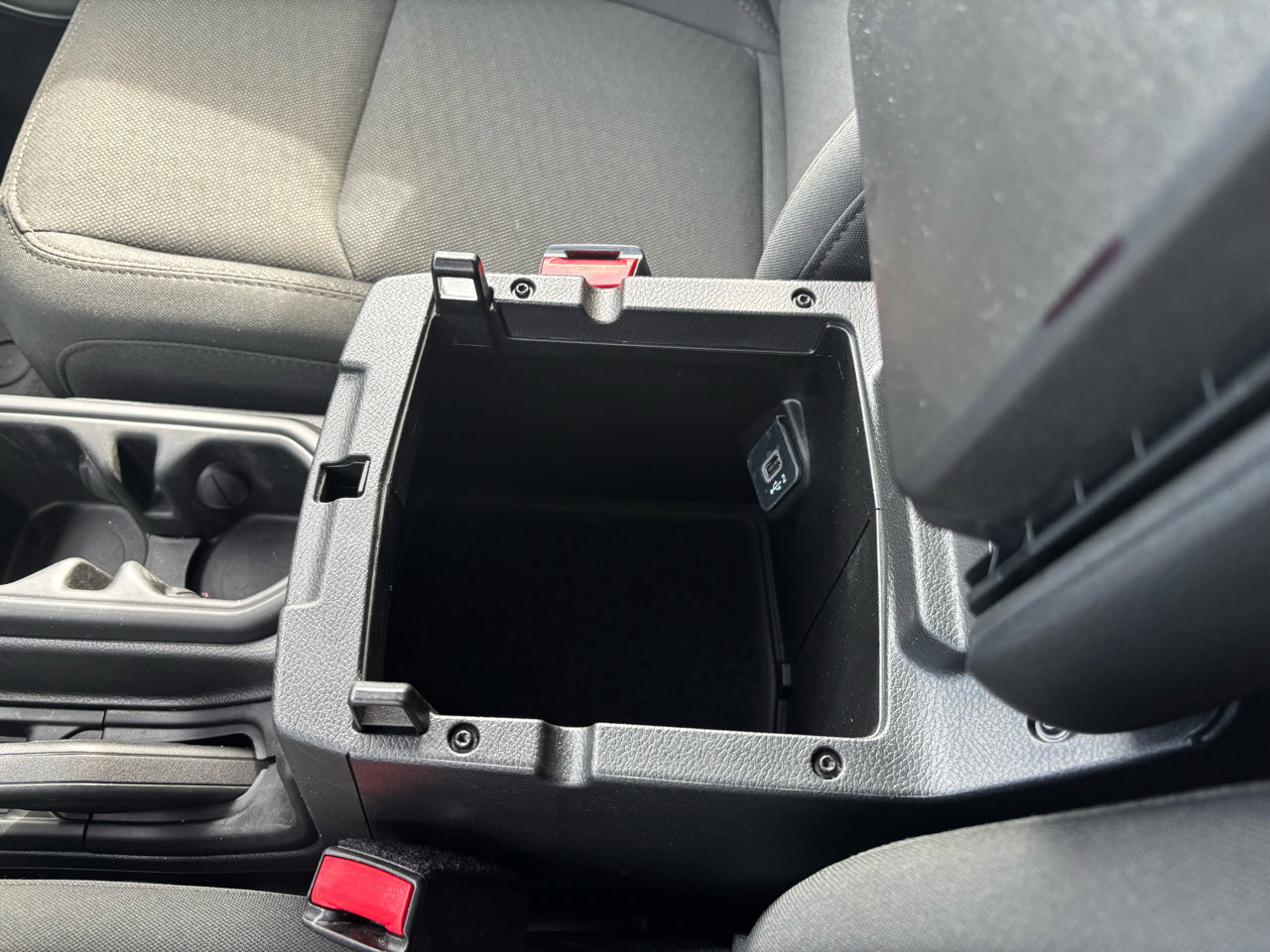 Used 2023 Jeep Wrangler Unlimited Sport image 29