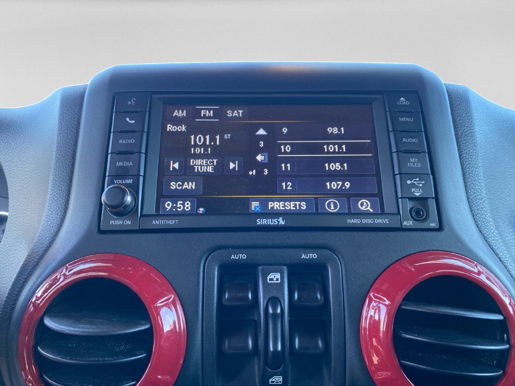 Used 2017 Jeep Wrangler Unlimited Sport AWD/4WD image 13