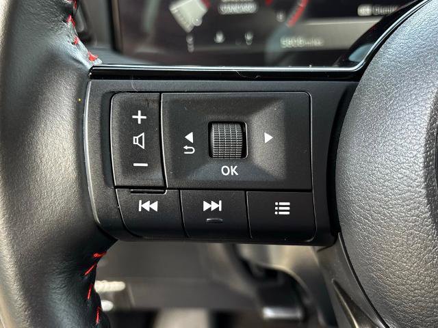 Certified 2025 Nissan Kicks SR FWD image 17
