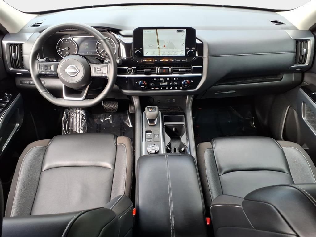 Used 2024 Nissan Pathfinder SL image 22