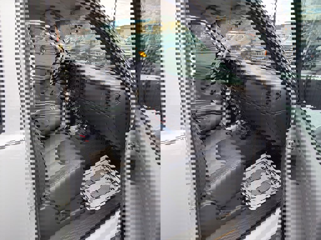 Used 2006 Chevrolet Silverado 3500 LS image 21