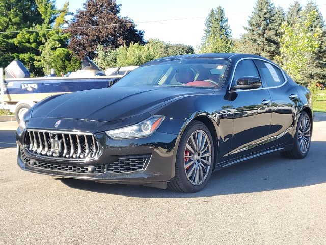 Used 2019 Maserati Ghibli S Q4 AWD/4WD image 2