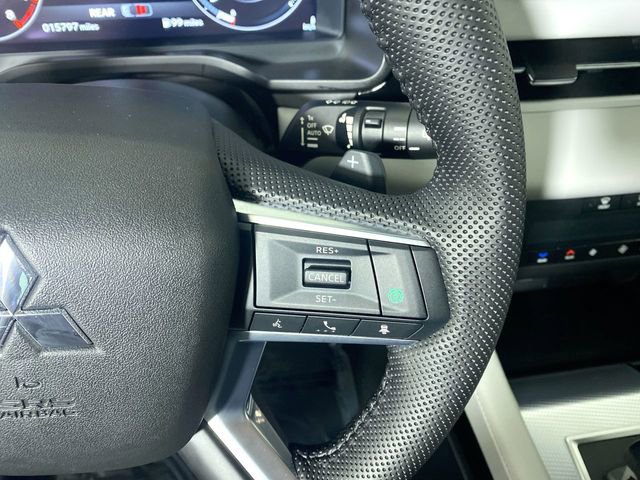 Used 2023 Mitsubishi Outlander SEL image 13