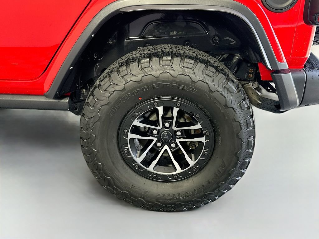 Used 2022 Jeep Wrangler Unlimited Rubicon w/ Xtreme Recon 35" Tire Package AWD/4WD image 32
