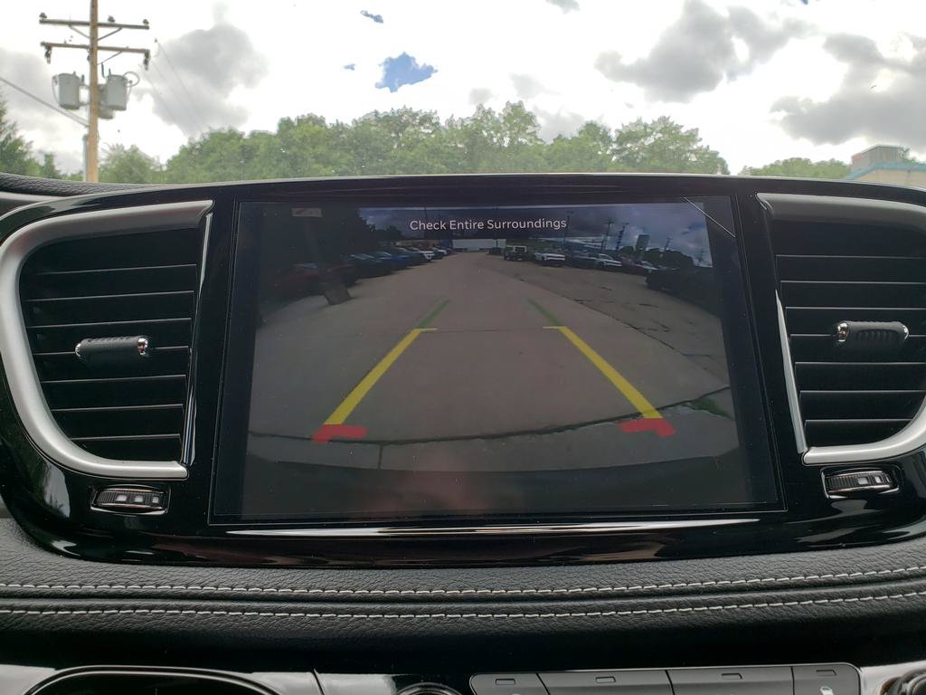 New 2026 Chrysler Pacifica Select AWD/4WD image 22