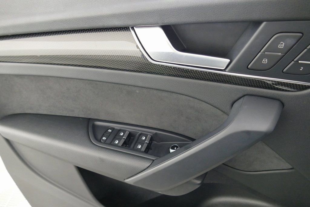 Used 2023 Audi SQ5 Premium w/ Convenience Package image 11
