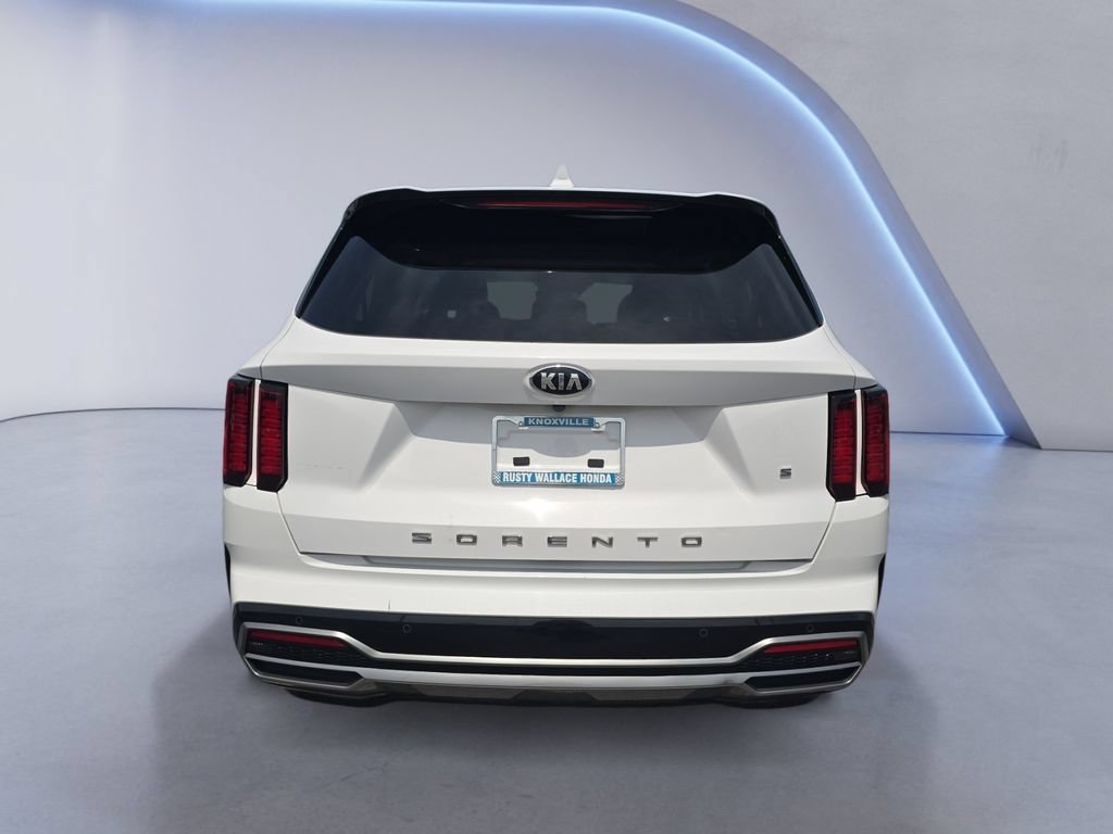 Used 2021 Kia Sorento S w/ Panoramic Sunroof Package FWD image 4