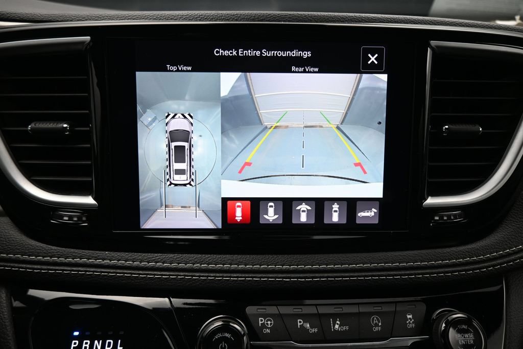 Used 2024 Chrysler Pacifica Limited w/ Uconnect Theater Family Group AWD/4WD image 24