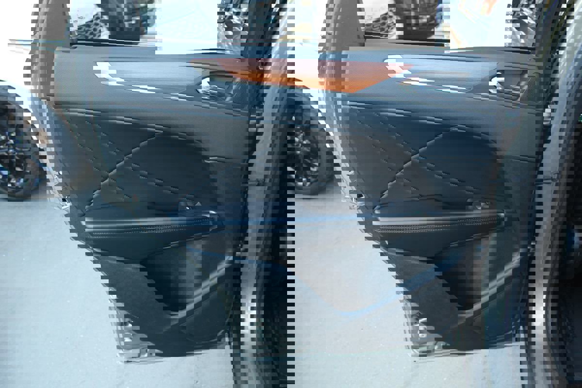 Used 2017 Lincoln MKC Select w/ Select Plus Package image 25