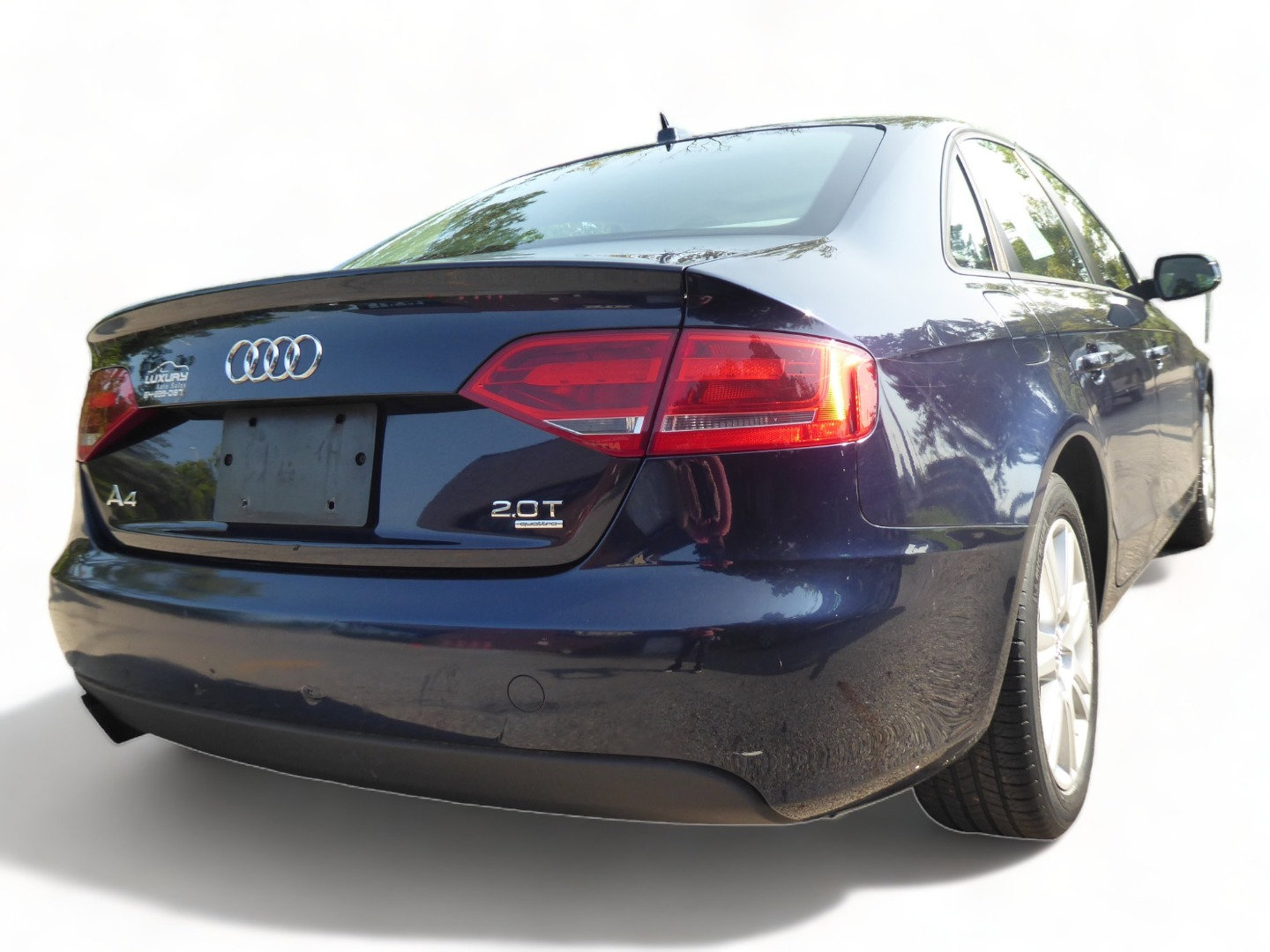 Used 2010 Audi A4 2.0T Premium image 8