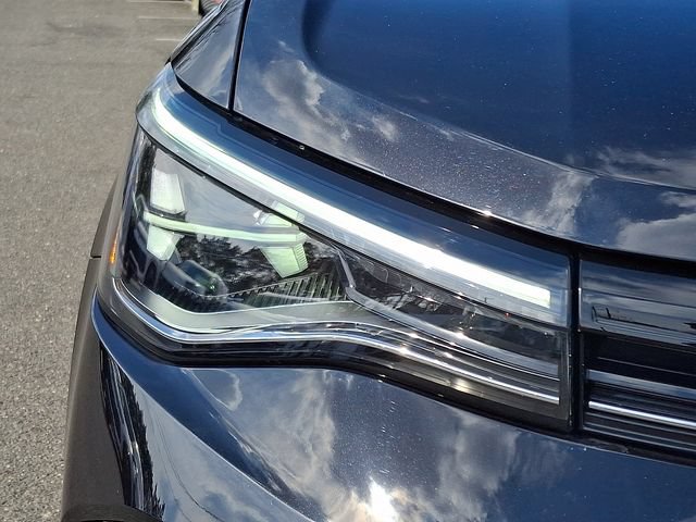 Used 2025 Volkswagen Taos SE FWD image 9