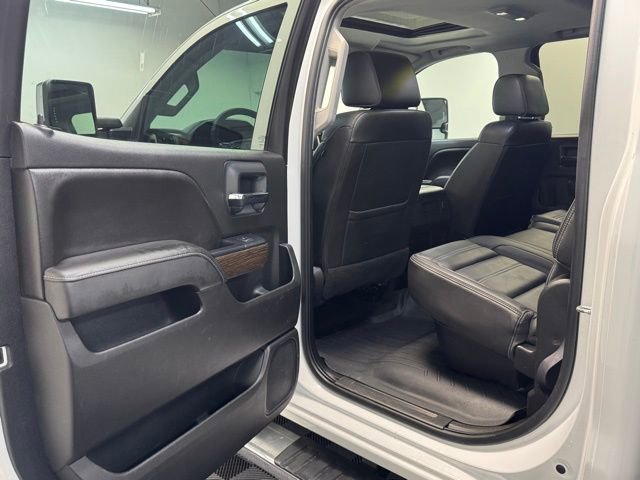 Used 2017 GMC Sierra 2500 Denali w/ Duramax Plus Package image 25