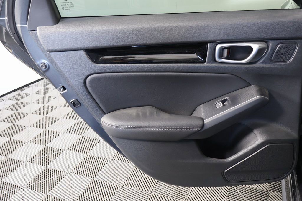 Used 2024 Honda Civic Touring image 12