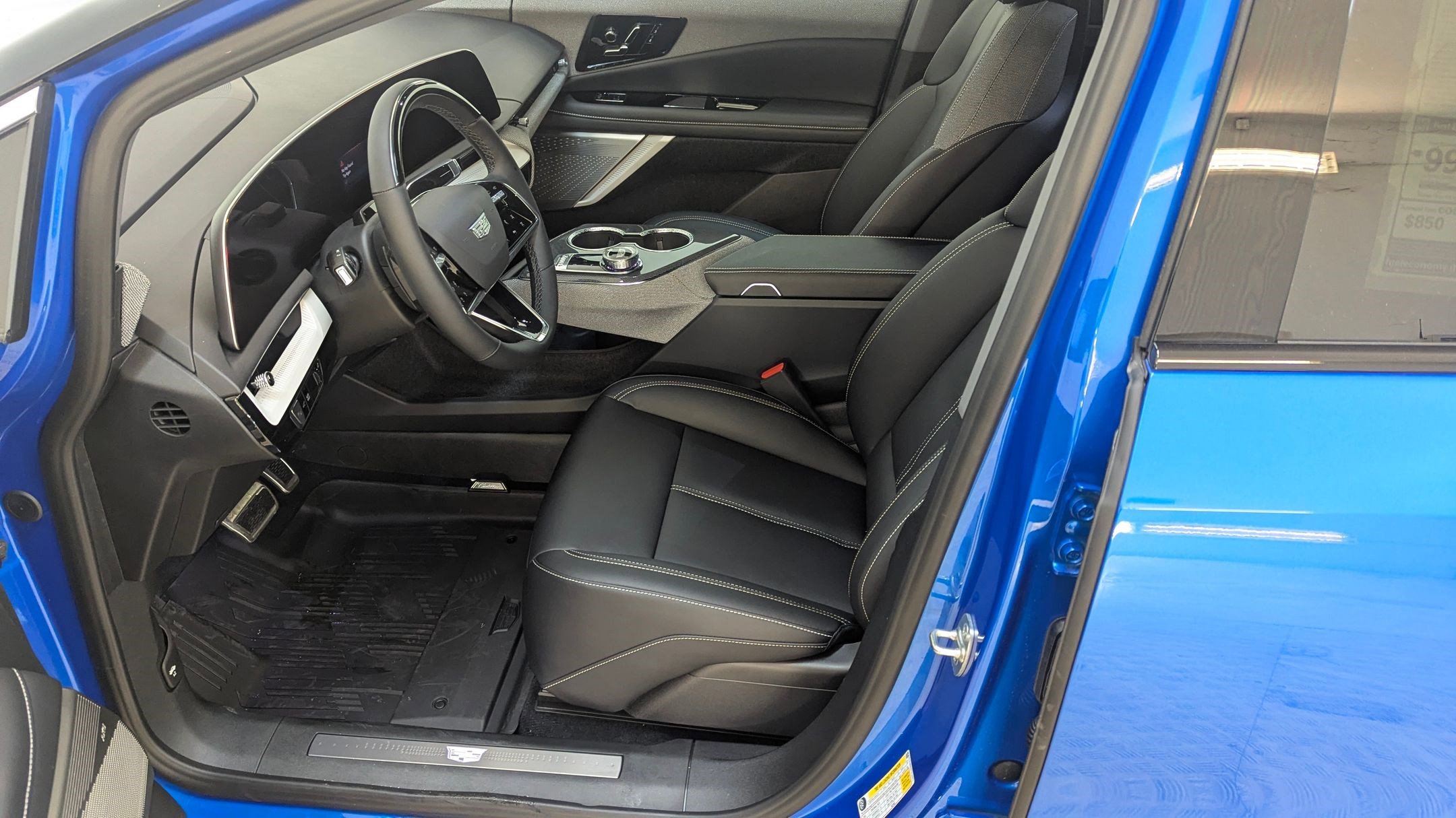 New 2026 Cadillac Optiq Luxury 1 w/ LPO, Floor Liner Package AWD/4WD image 5