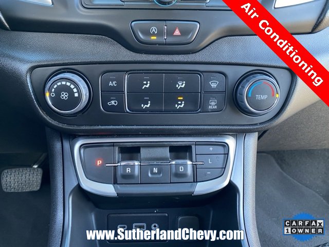 Used 2024 GMC Terrain SLE image 30