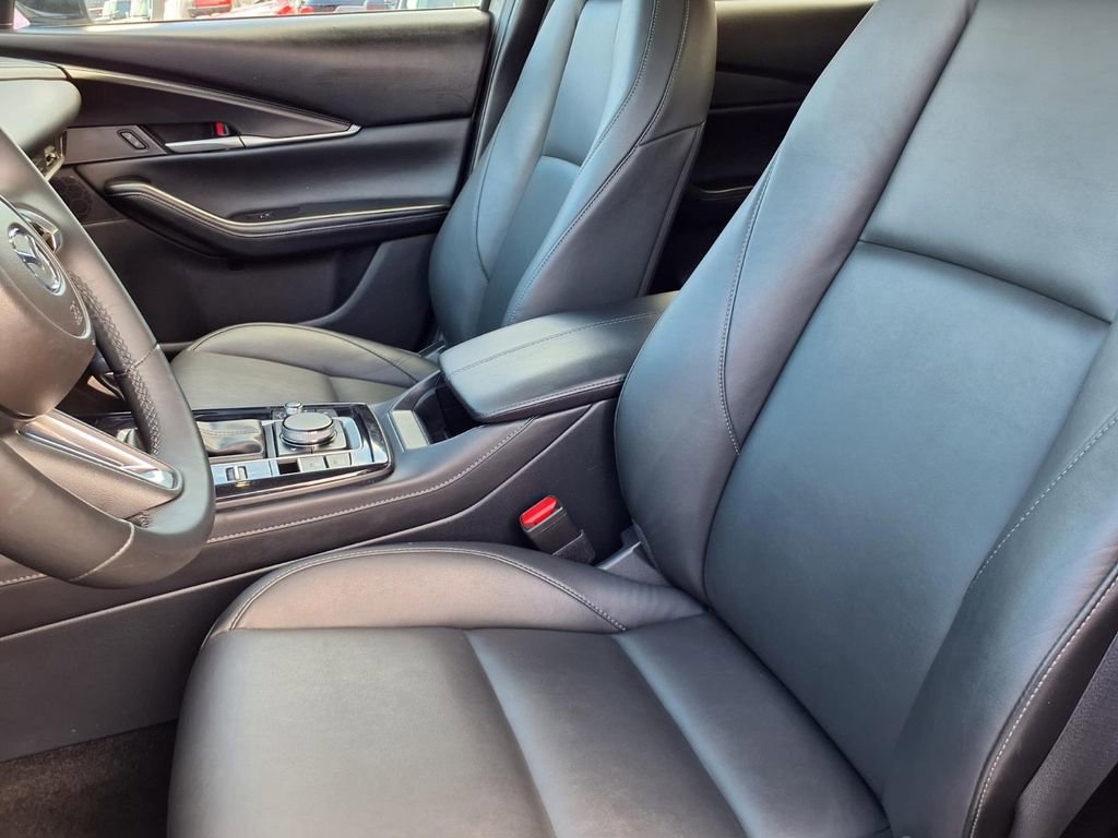 Used 2025 MAZDA CX-30 AWD 2.5 S w/ Select Sport Pkg image 3