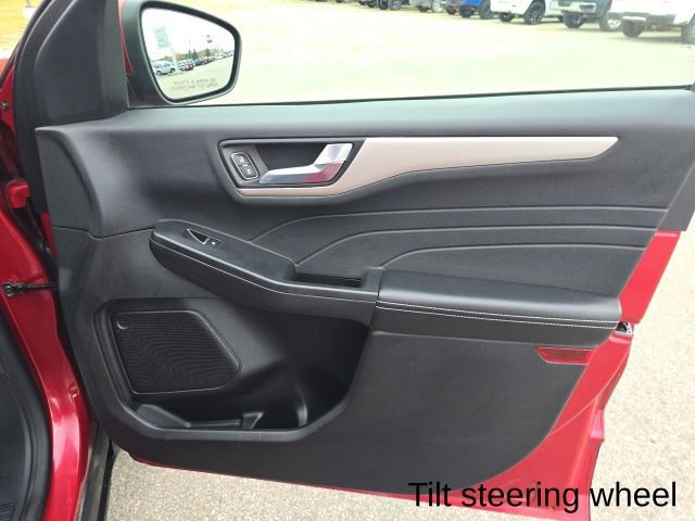 Used 2022 Ford Escape SEL image 32