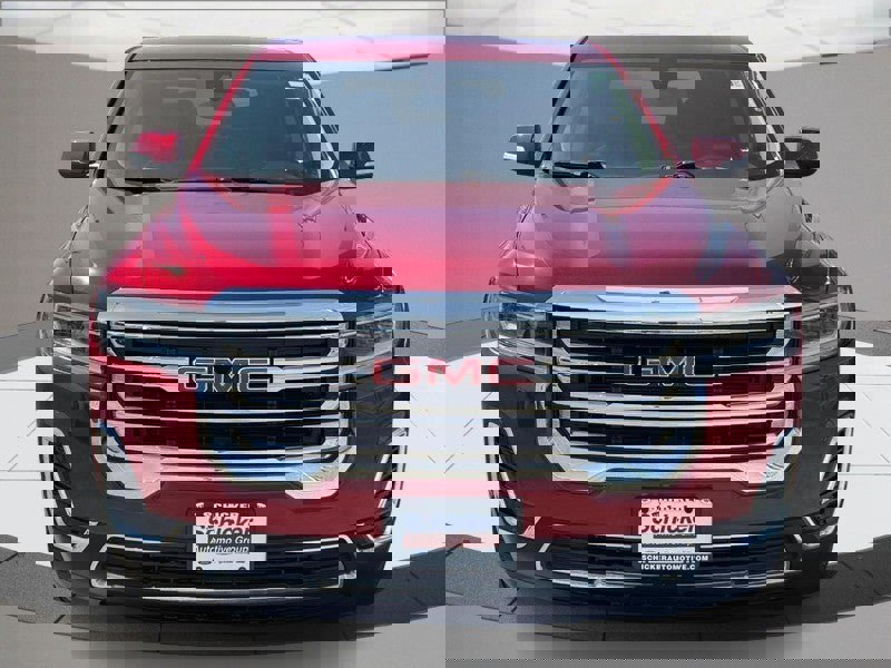 Used 2023 GMC Acadia SLE image 9
