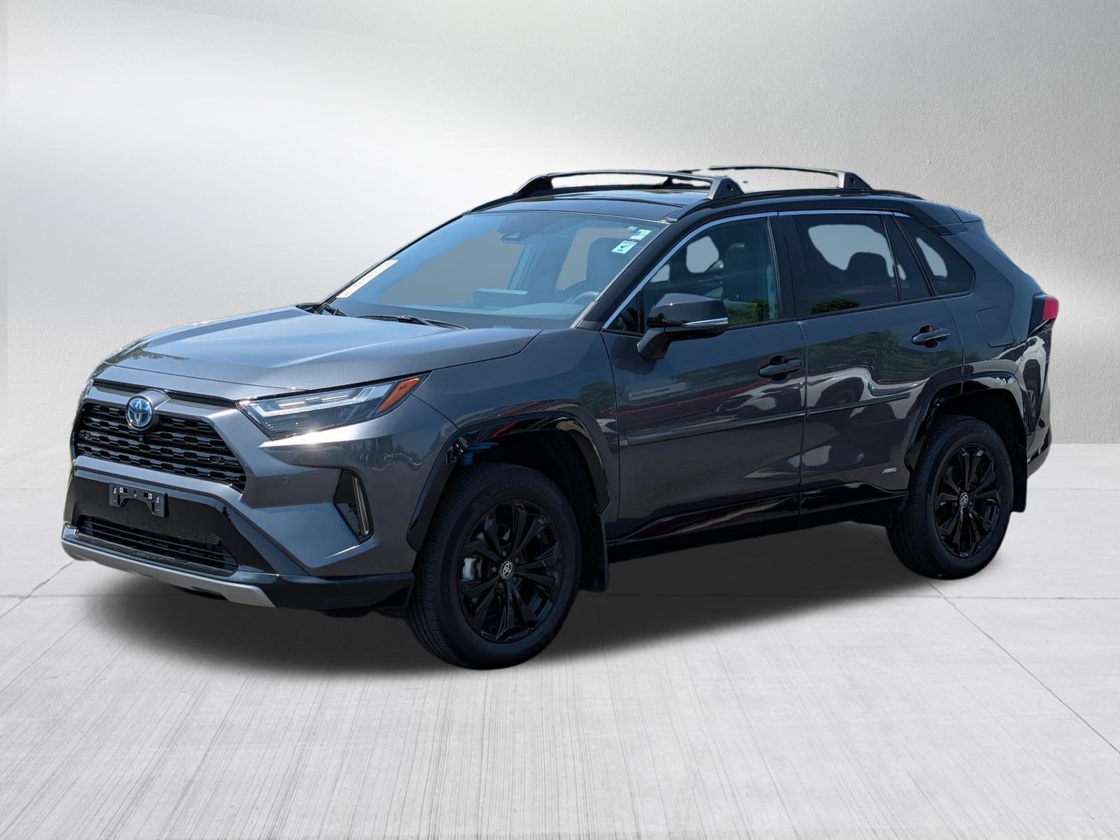 Used 2023 Toyota RAV4 XSE AWD/4WD image 3