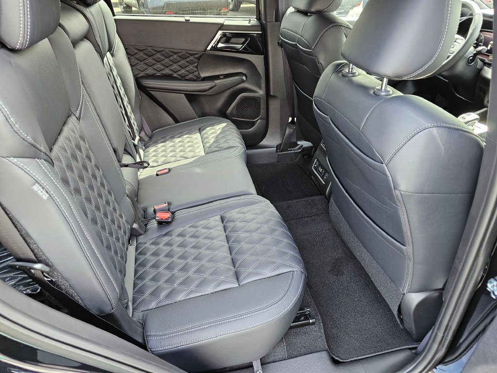 New 2026 Nissan Rogue Platinum AWD/4WD image 15